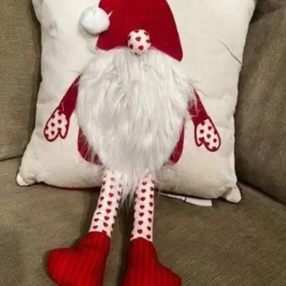 Decorative Holiday Pillow / Gnome Accent (Holiday‎ - Decor)